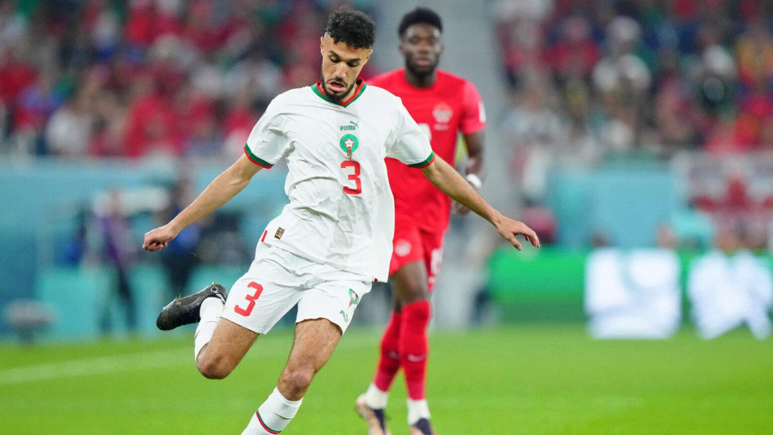 Moroccan Coach Commends Noussair Mazraoui’s Performance in AFCON 2025 Match Against Comoros
