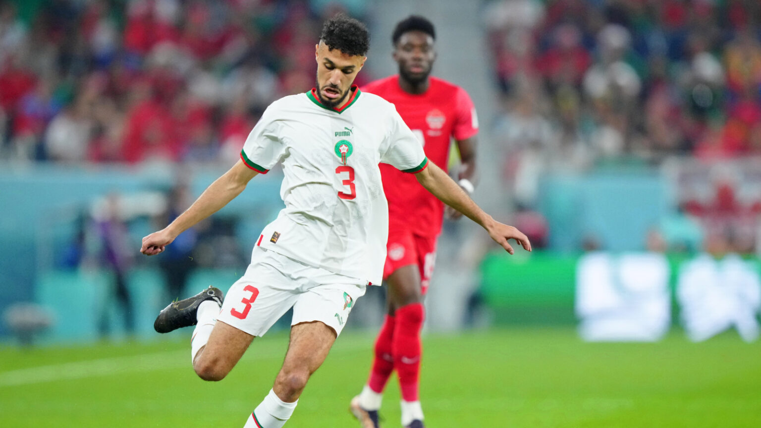 Moroccan Media Respond to Noussair Mazraoui’s Performance in Match Against Zambia