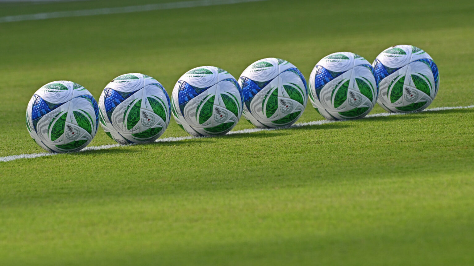 Paul Midgley Set to Join Manchester United Paul Midgley Set to Join Manchester United