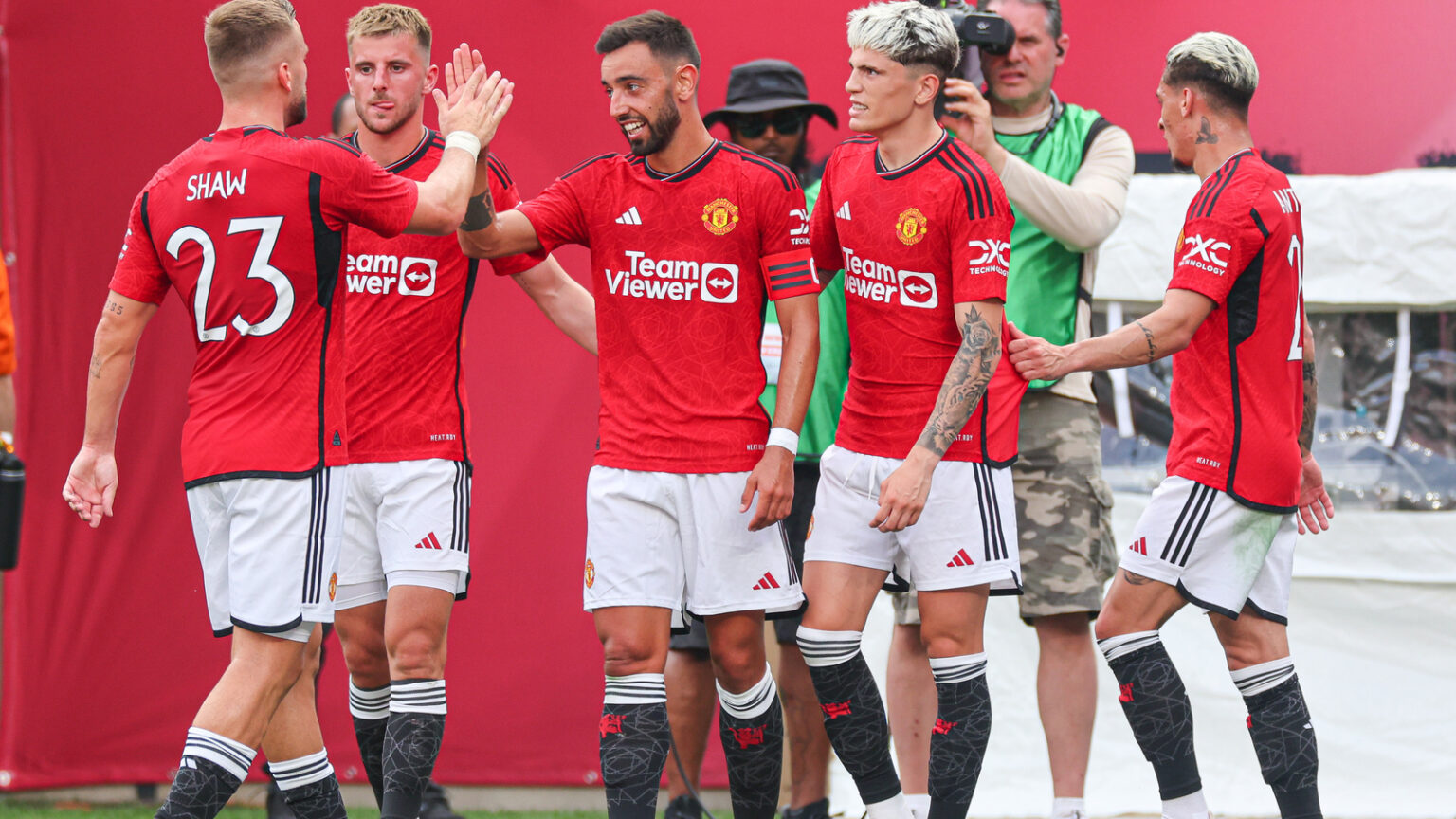 Premier League Team of the Week: Best XI Selection