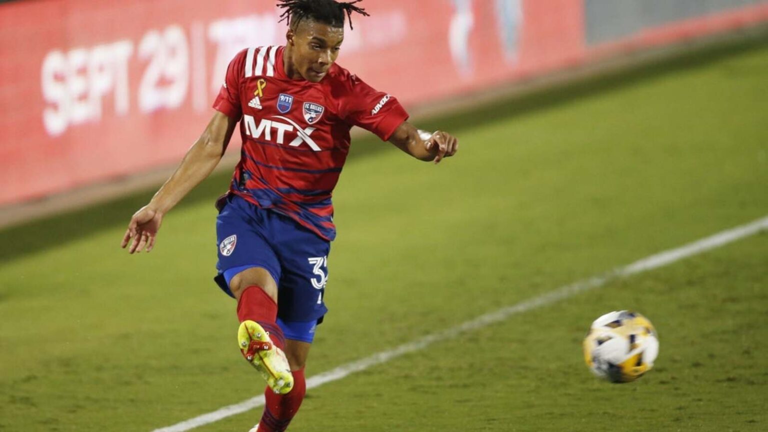 Red Bulls Sign Former FC Dallas Defender Justin Che