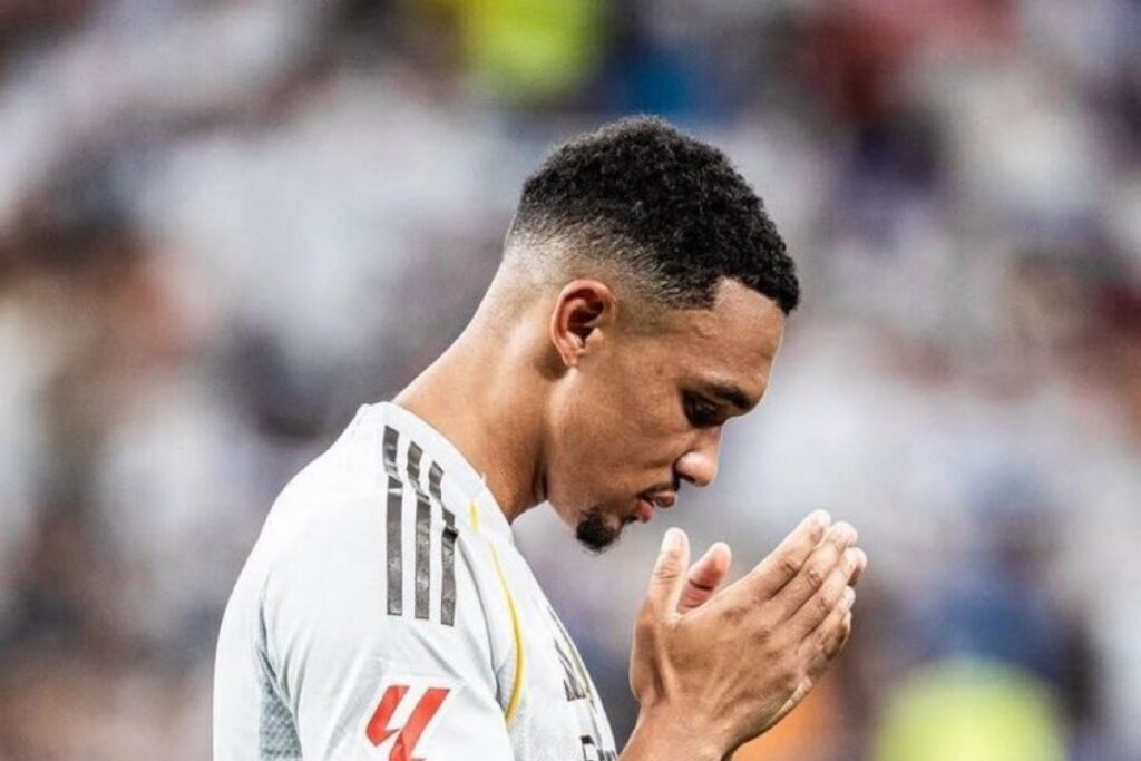 Trent Alexander-Arnold Sidelined for Two Months; Major Blow to Real Madrid’s Transfer Plans Trent Alexander-Arnold Sidelined for Two Months; Major Blow to Real Madrid’s Transfer Plans