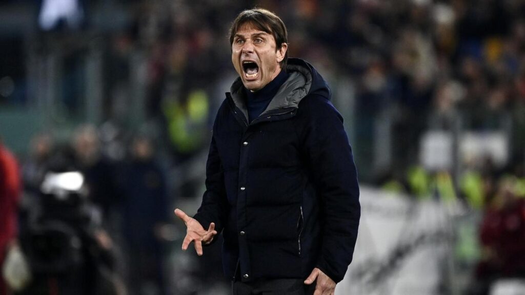 Naples Delivers a Stunning Blow, Defeating Roma in Epic Showdown! Naples Delivers a Stunning Blow, Defeating Roma in Epic Showdown!