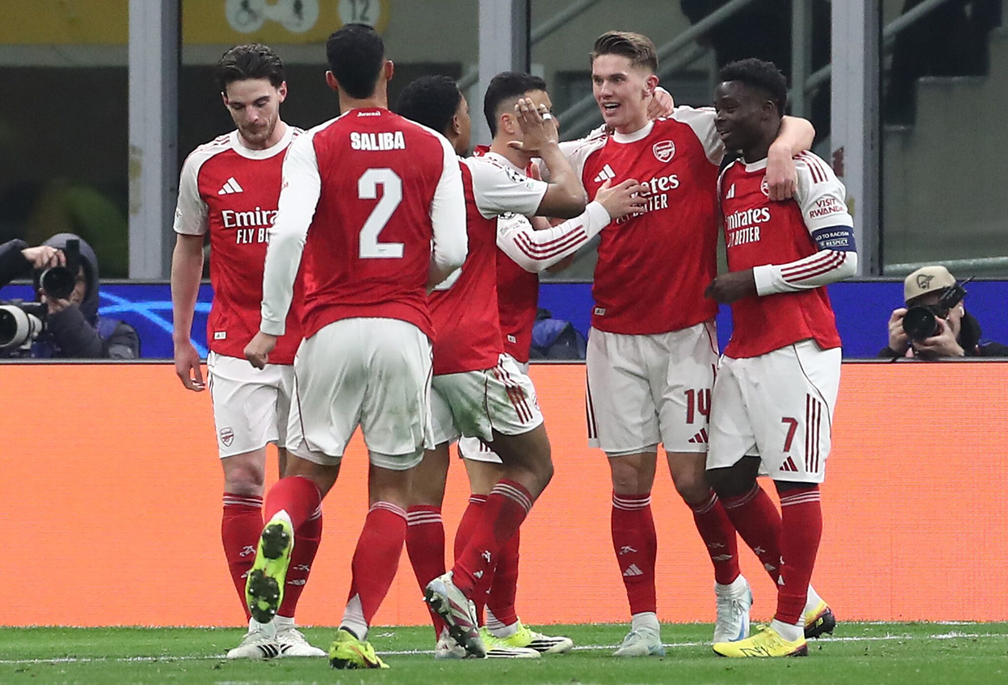 Arsenal vs Manchester United: Match Preview and Team Updates