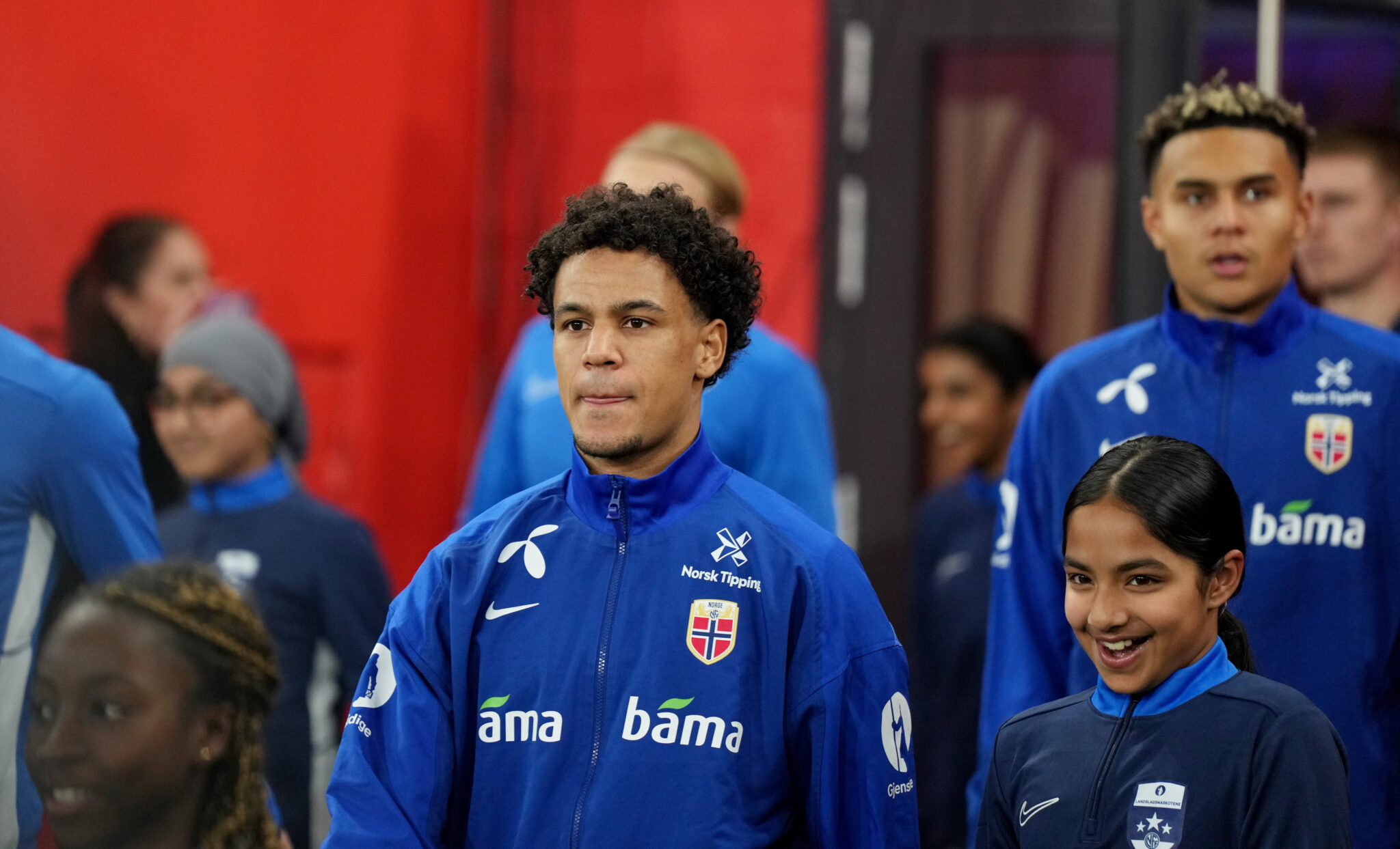 Borussia Dortmund Eyes Manchester City Winger