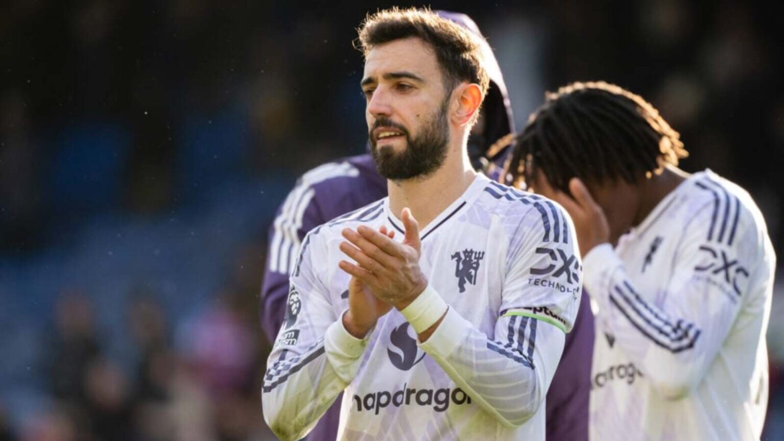 Bruno Fernandes Pays Tribute to Former Man Utd Teammate in Burnley Match Draw