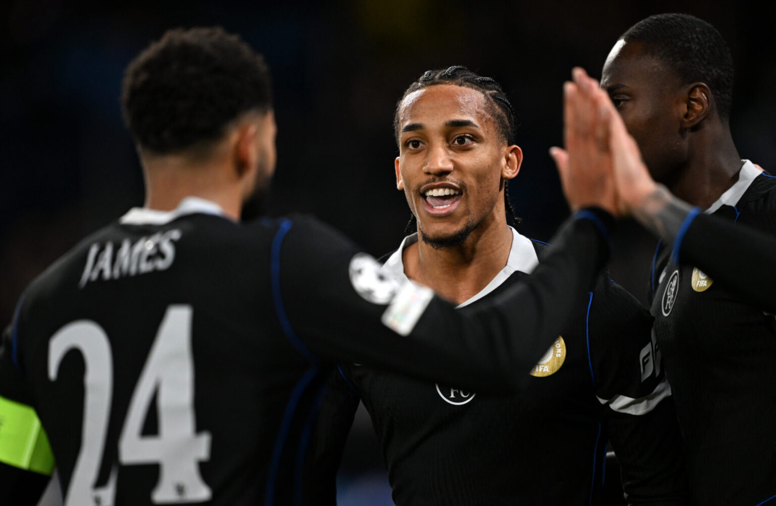 Champions League Team of the Week: Urbig, Stankovic, Pedro Shine