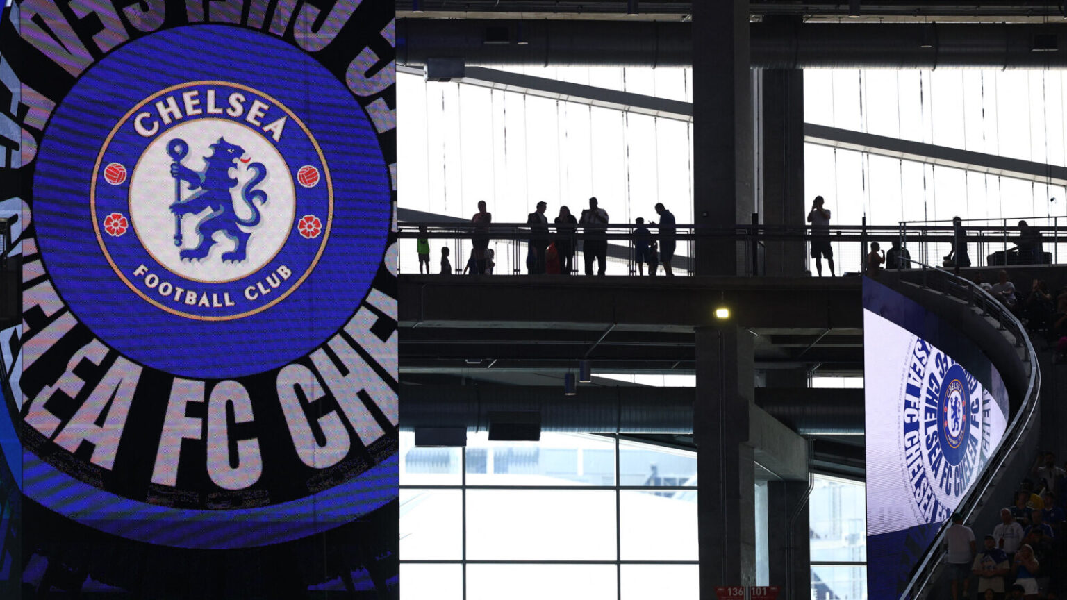 Chelsea in Talks with Ex-Manchester United Coach for Managerial Role