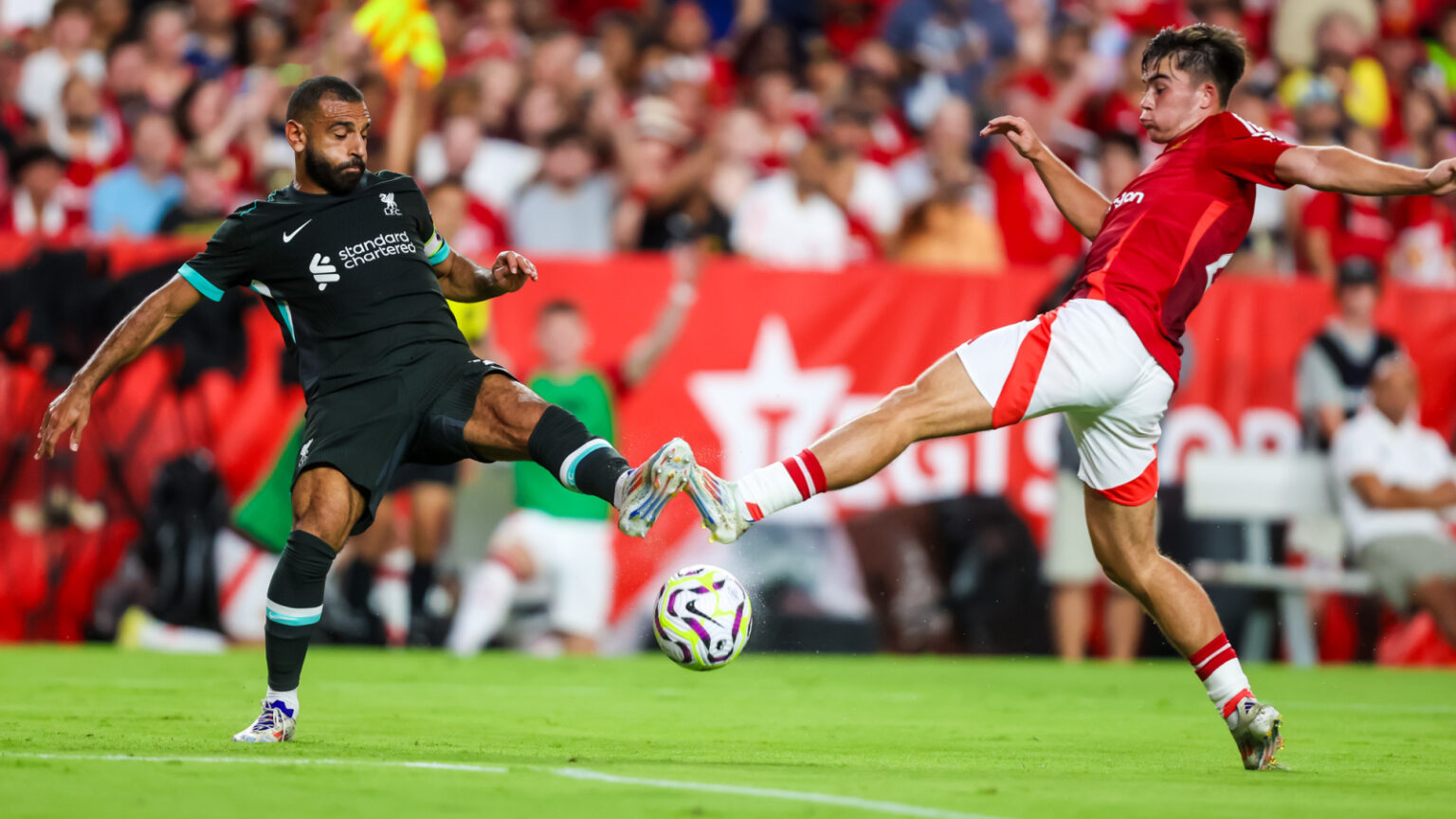 Defender Set to Rejoin Manchester United This Month