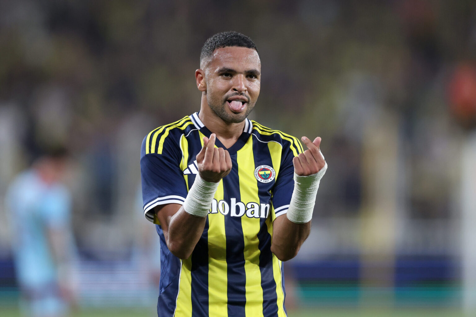 Everton Makes Loan Offer for Fenerbahce Striker