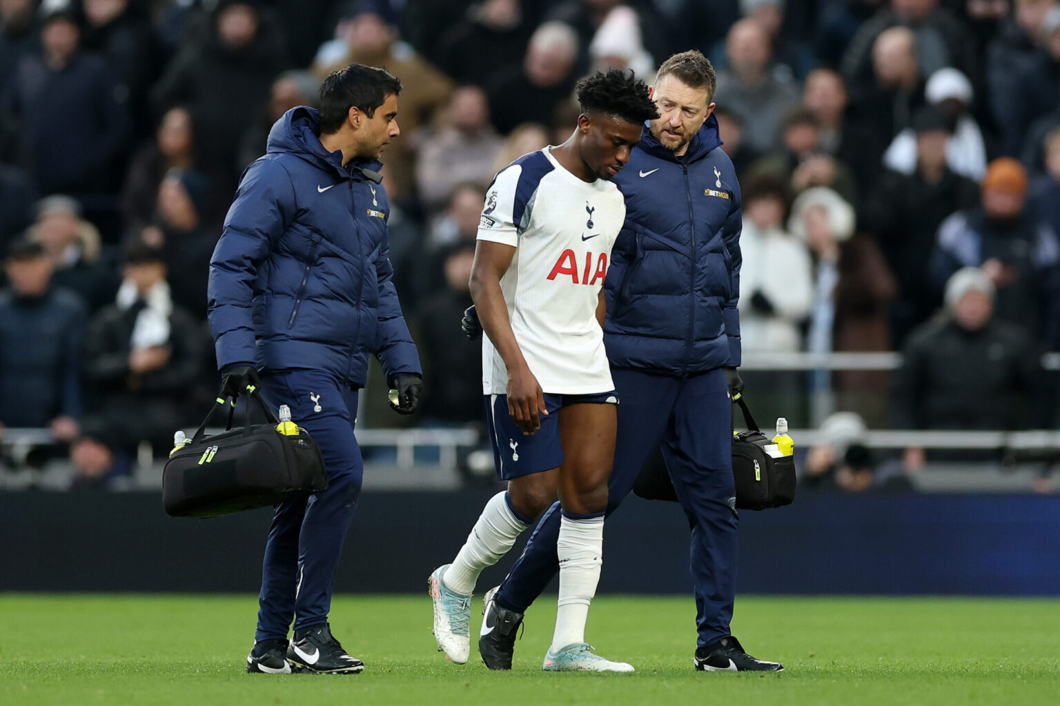 Frank Addresses Significant Injury Setback for Spurs Before Villa Match