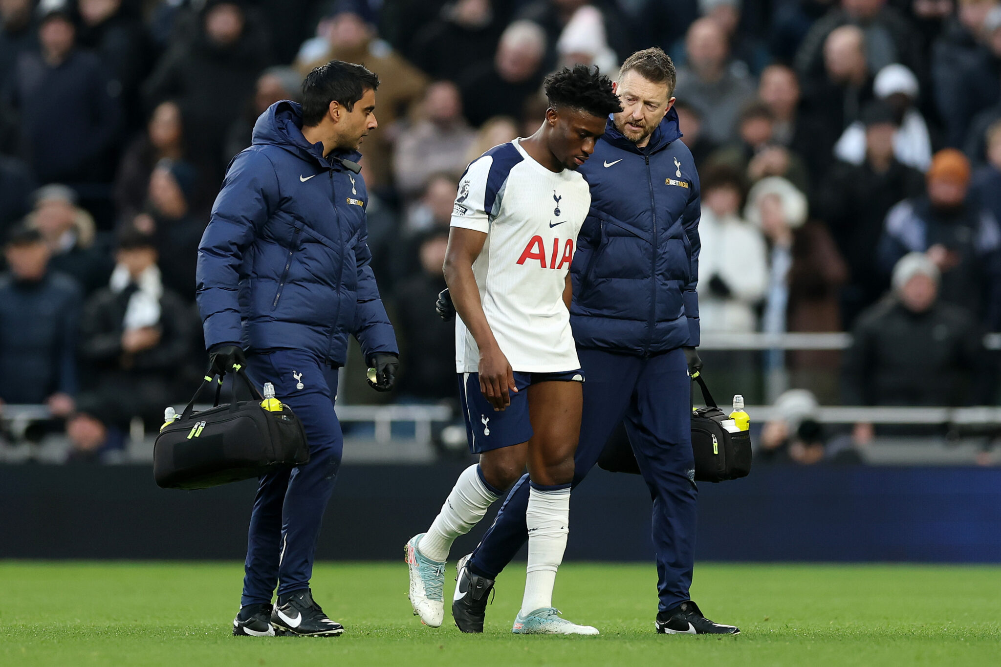 Frank Addresses Significant Injury Setback for Spurs Before Villa Match
