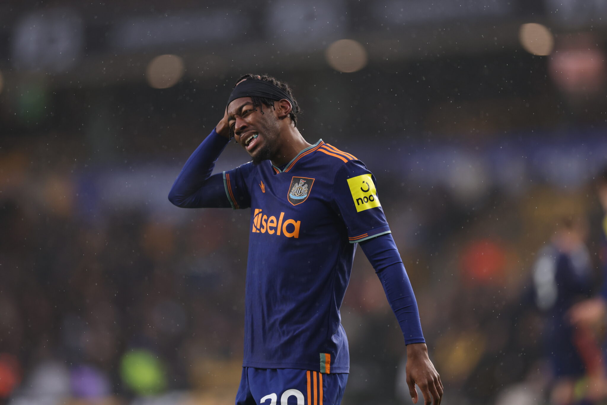 Howe Acknowledges Newcastle's Shortcomings in Draw Against Wolves