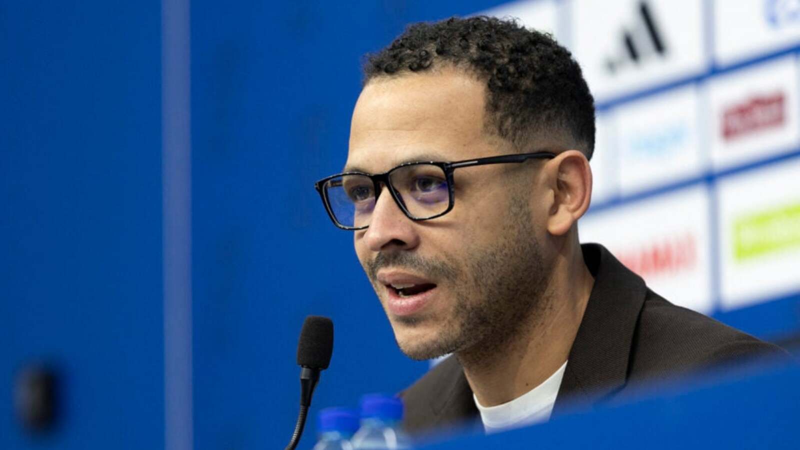 Liam Rosenior Highlights Surprising Standout Performer from Chelsea