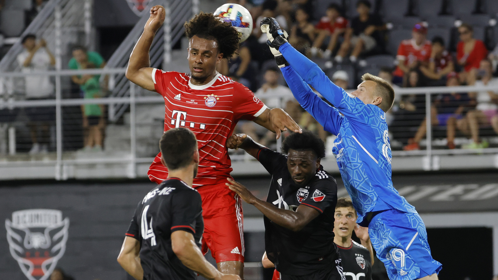 Manchester United Striker Hurt Ahead of Manchester City Match