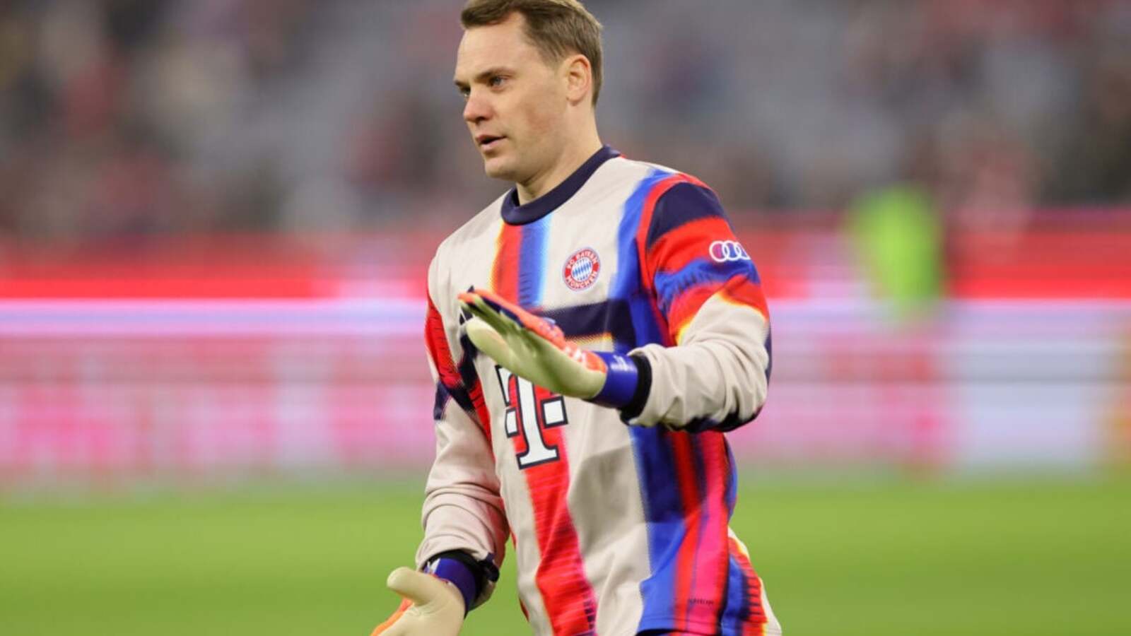 Manuel Neuer Shares Timeline for Retirement Decision as FC Bayern Star Comes Back from Injury