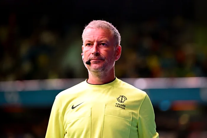 Mark Clattenburg Shares His Take on Mason Mount's Disallowed Goal Against Man City