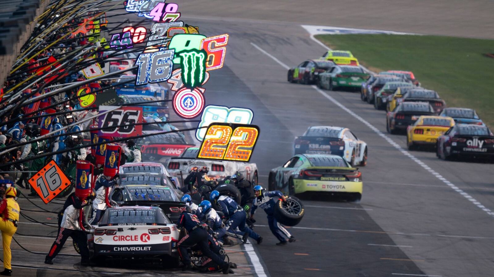 Nashville Labor Group Calls for Priority Rights in NASCAR Fairgrounds Speedway Renovation