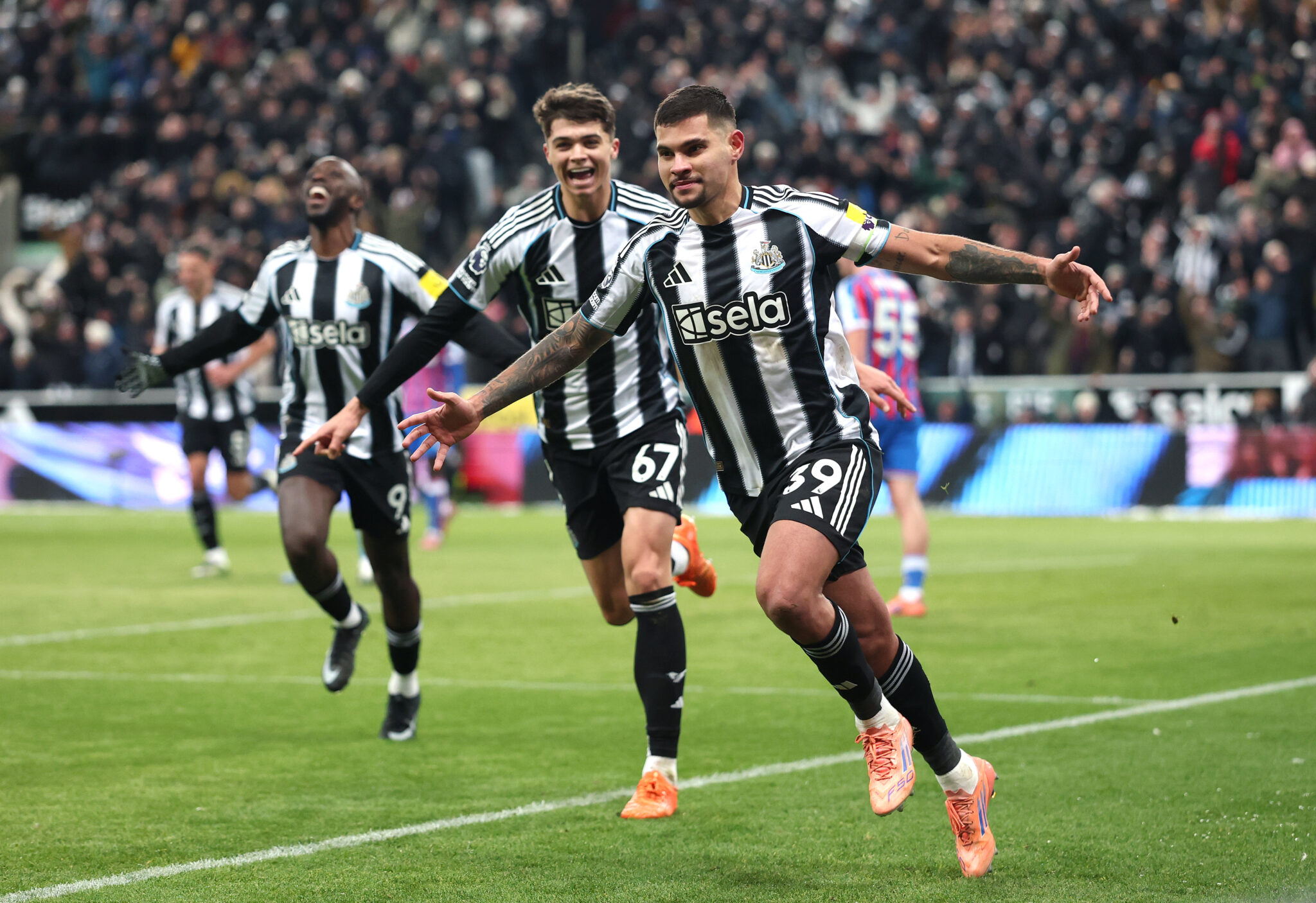 Newcastle vs Leeds United: Match Preview and Team Updates