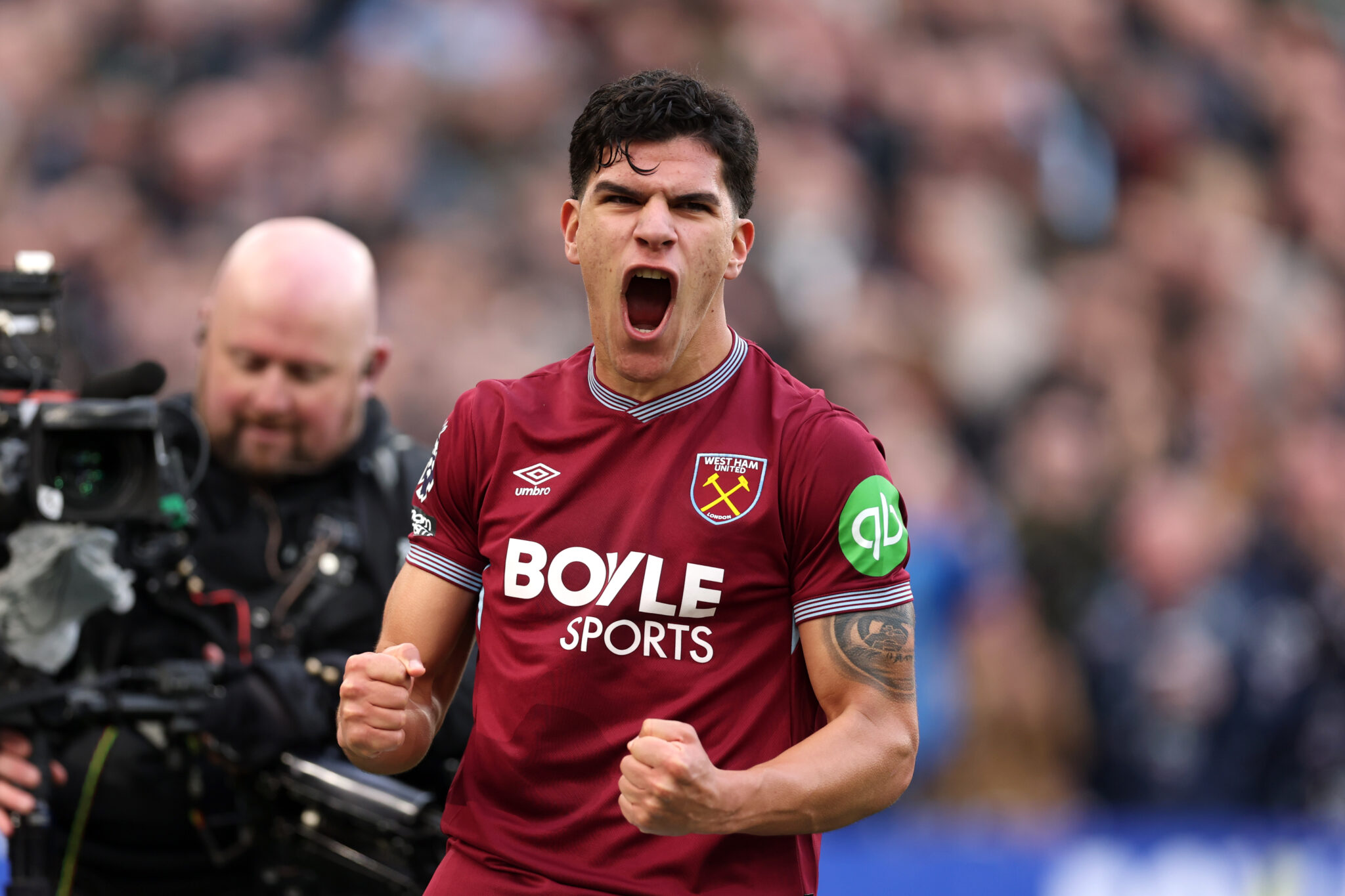 Premier League Awards: Outstanding Performances from Fernandes and Dorgie!