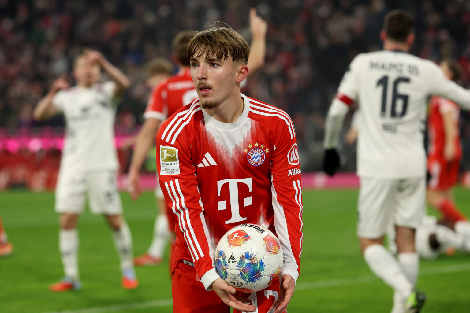 Salzburg vs Bayern Munich: Match Preview and Team Updates