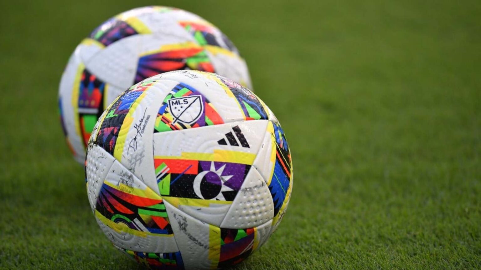 Union Signs Danish Player Japhet Sery Larsen