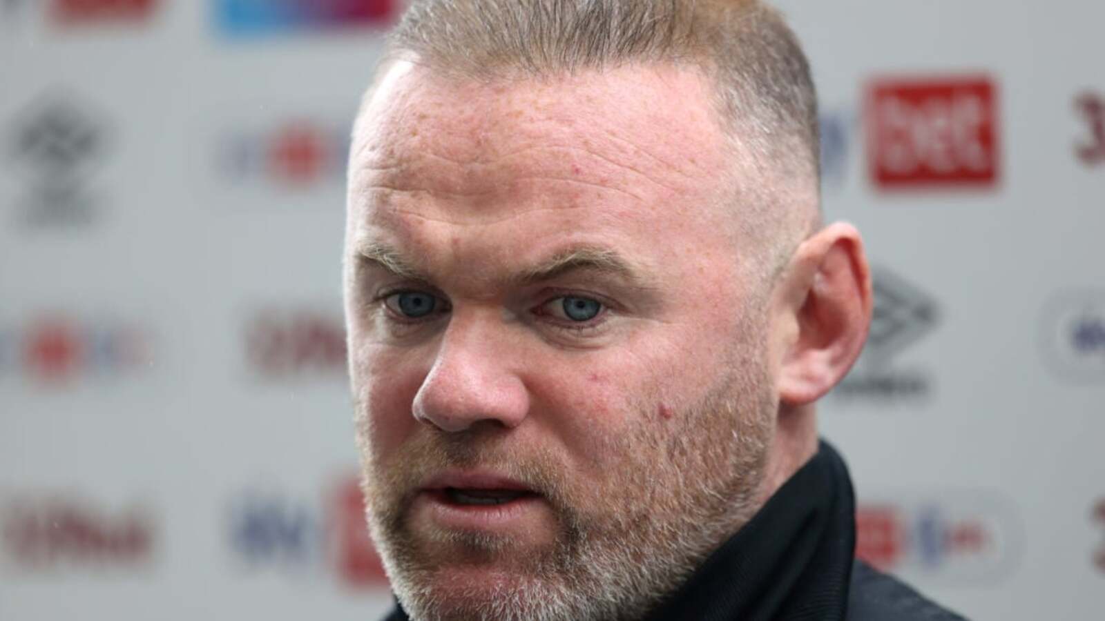 Wayne Rooney Opens Up About the Challenges in Arsenal's Title Race