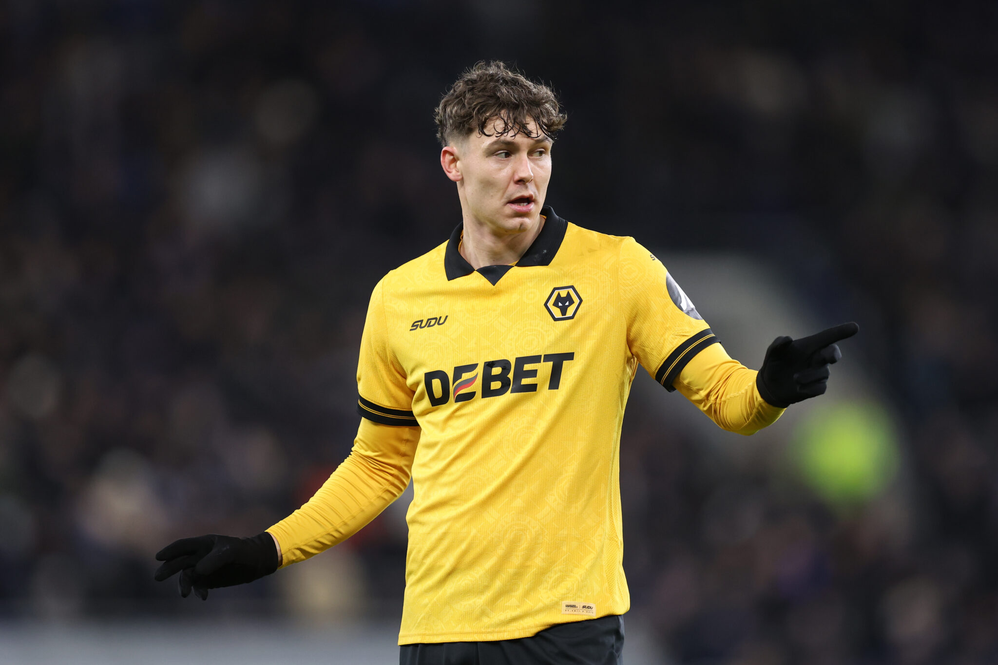 Wolves Open to Selling Strand Larsen to Premier League Competitor