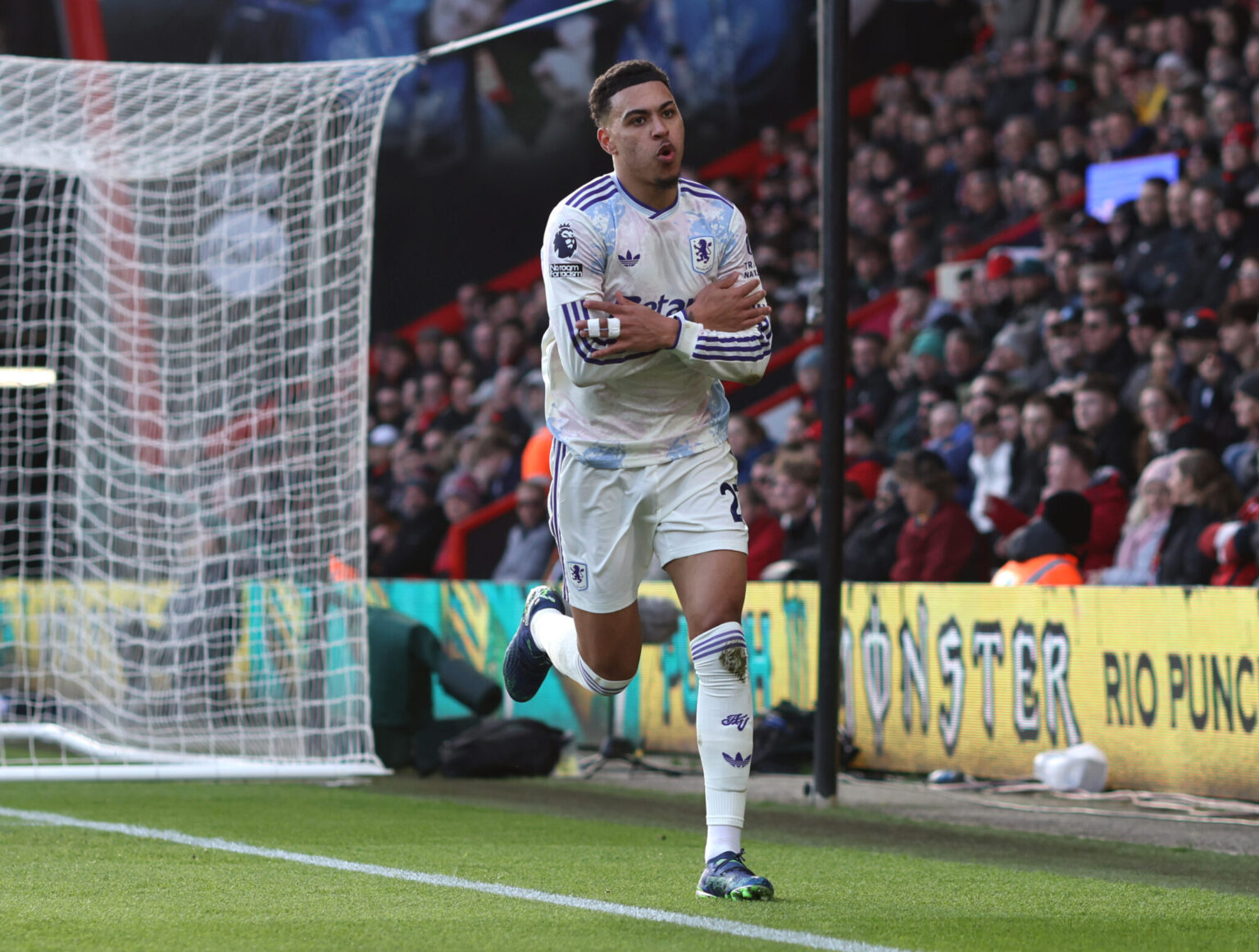 Chelsea, Spurs, and Arsenal Show Interest in England Midfielder Rogers