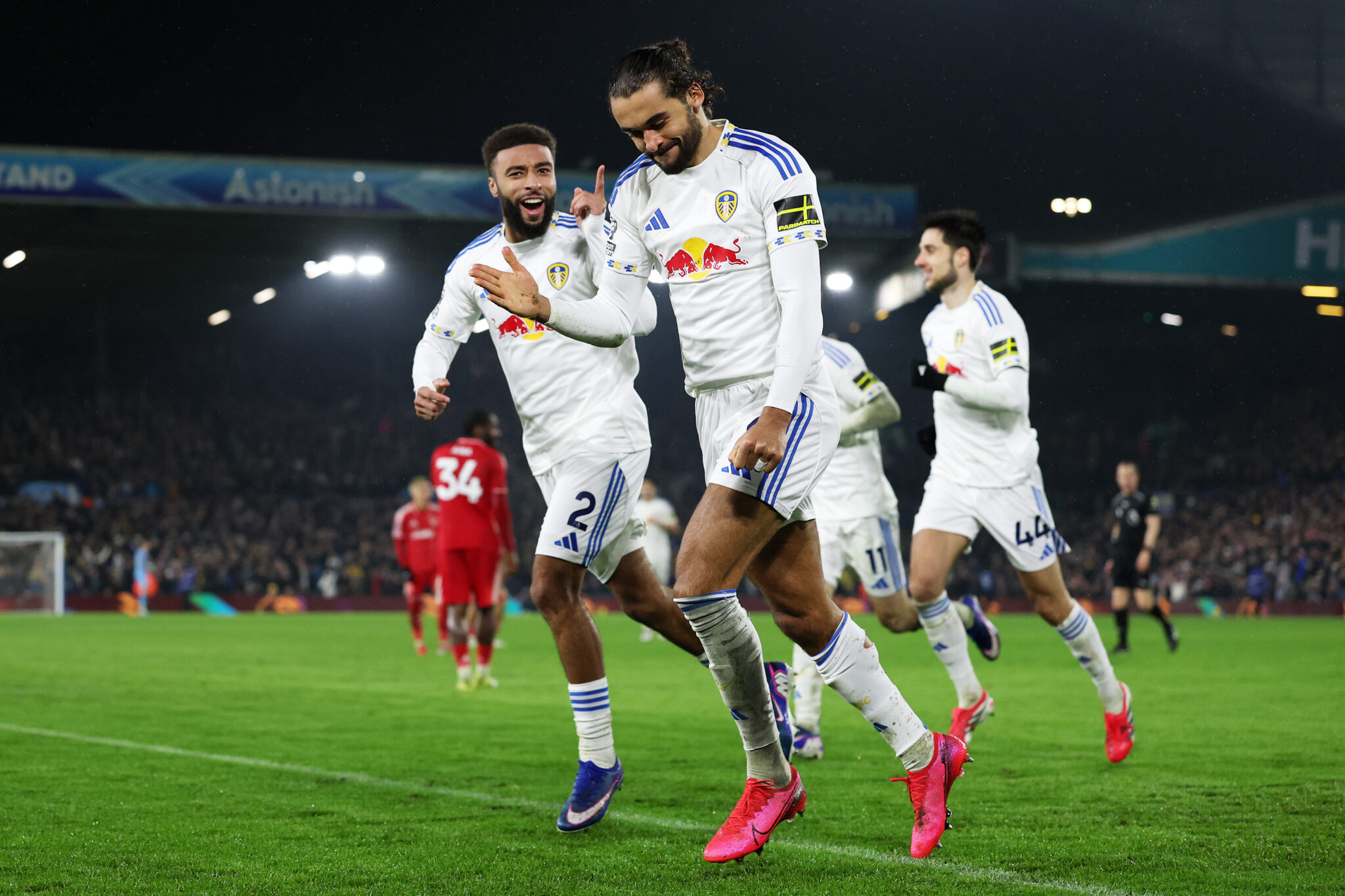 Leeds United vs Manchester City: Match Preview and Team Updates