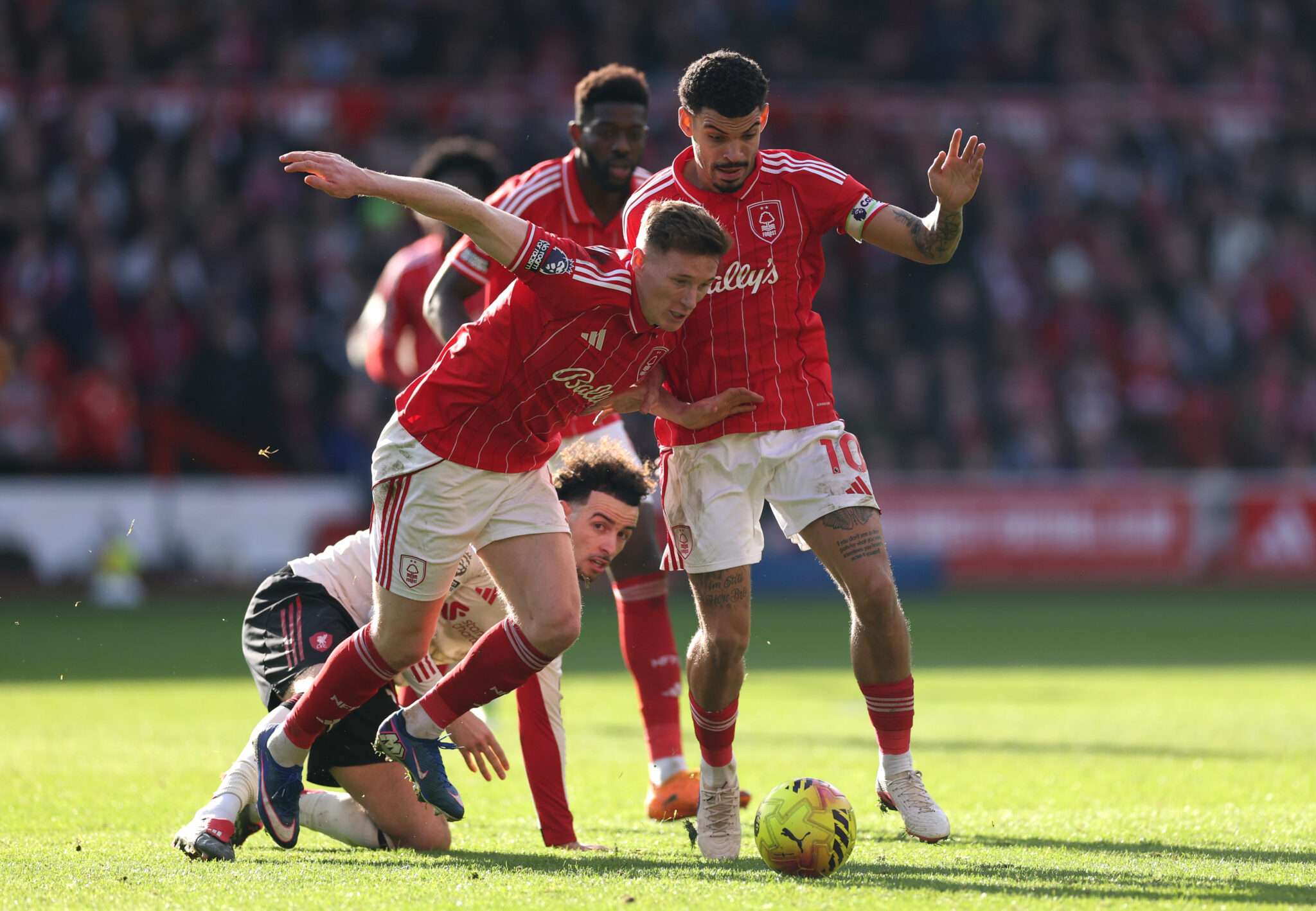 Man United and Man City Gear Up to Compete for Forest's Star Players