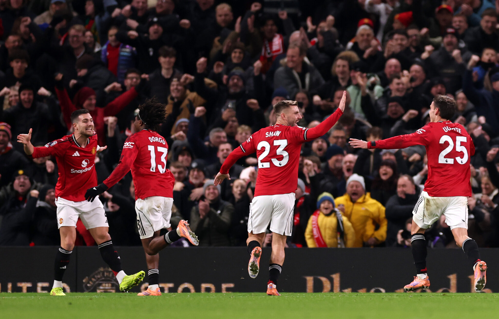 Manchester United vs Fulham: Match Preview and Team Updates