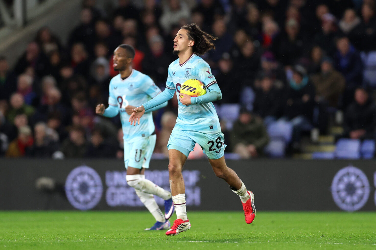 Premier League Team of the Week: Bogle, Hannibal, and Semenyo Shine