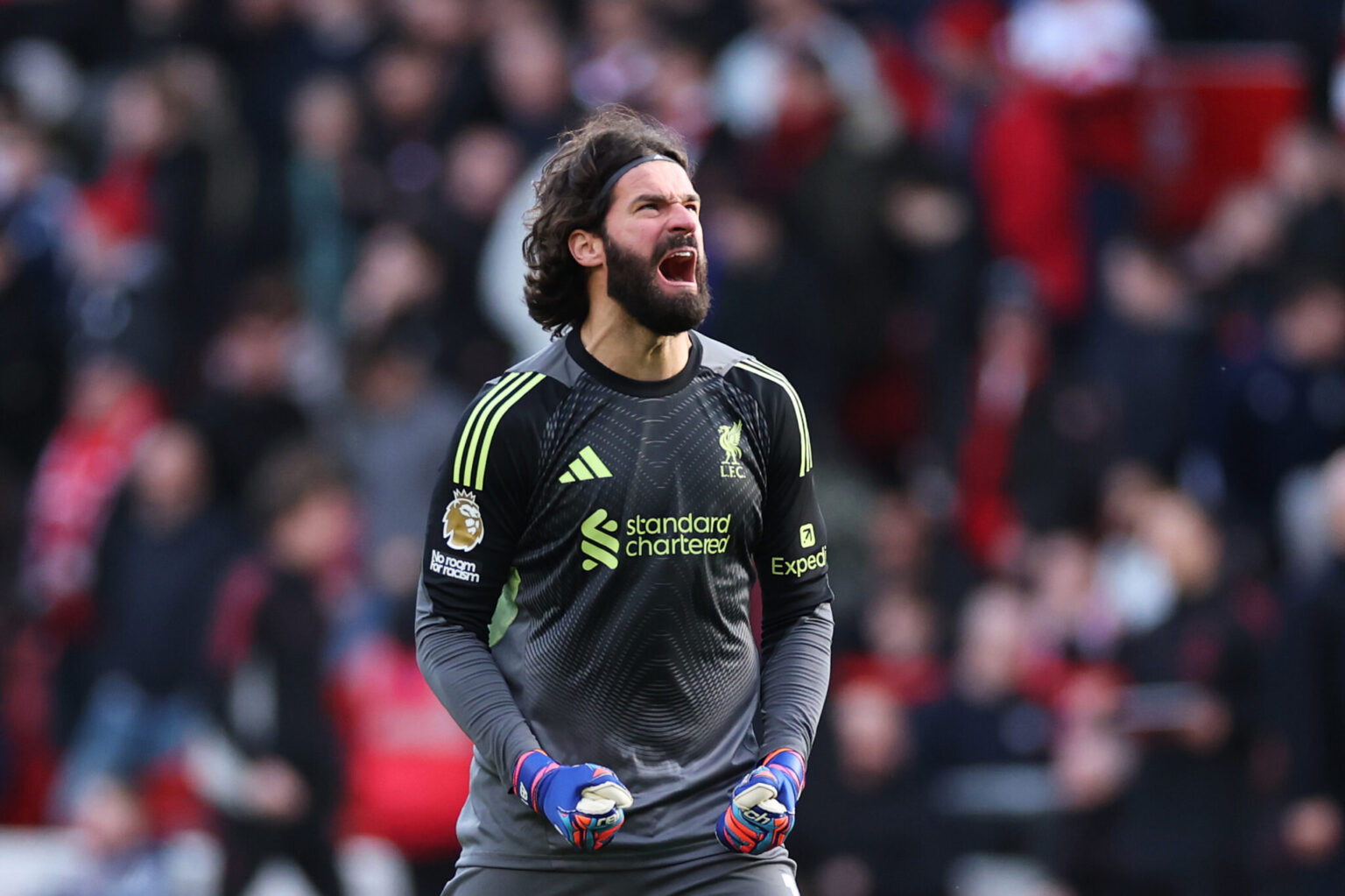 Slot Praises Alisson’s Performance After Manchester City Match