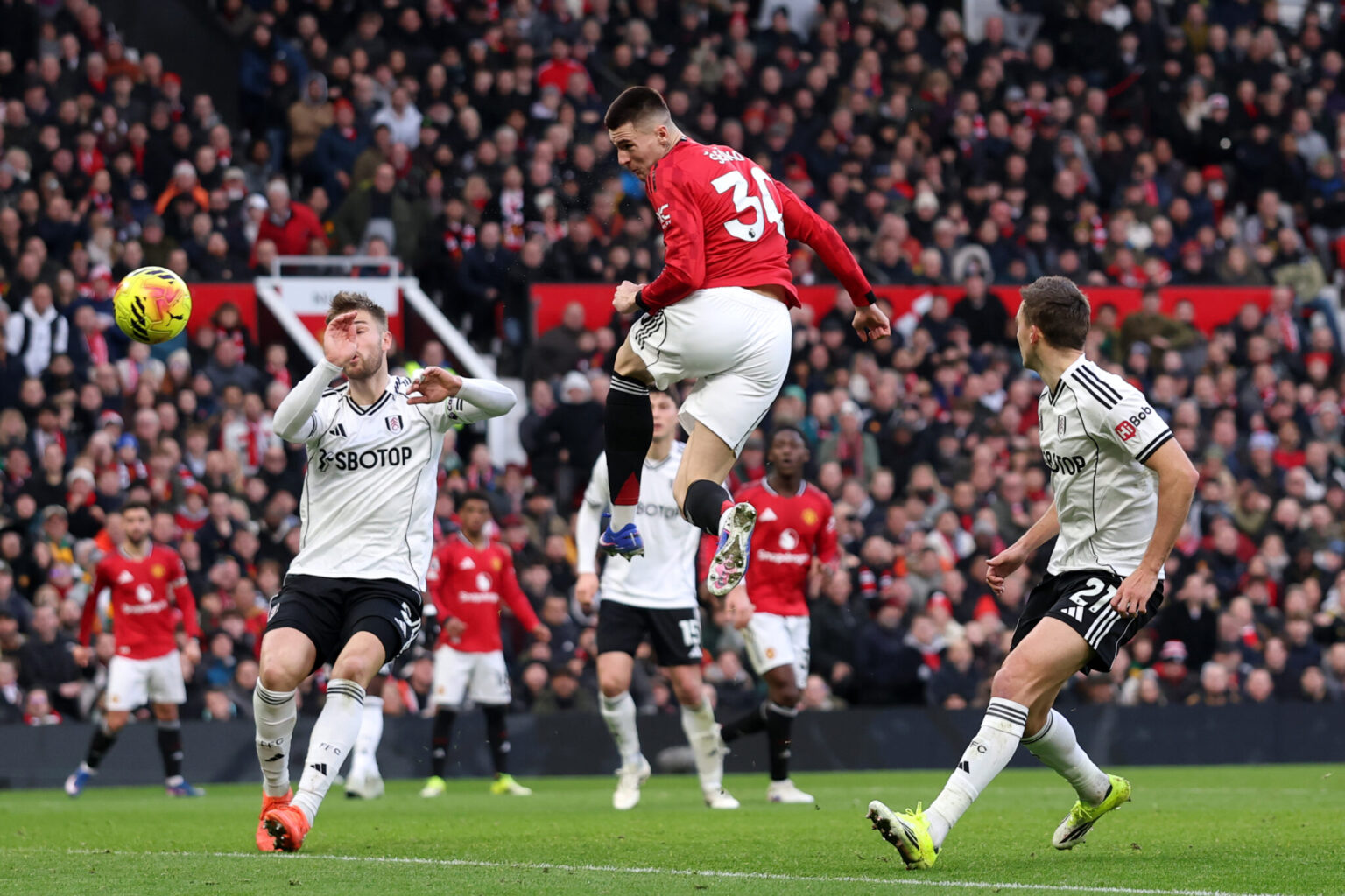 Smith Rowe Challenges Officials After Fulham’s Loss to Man United