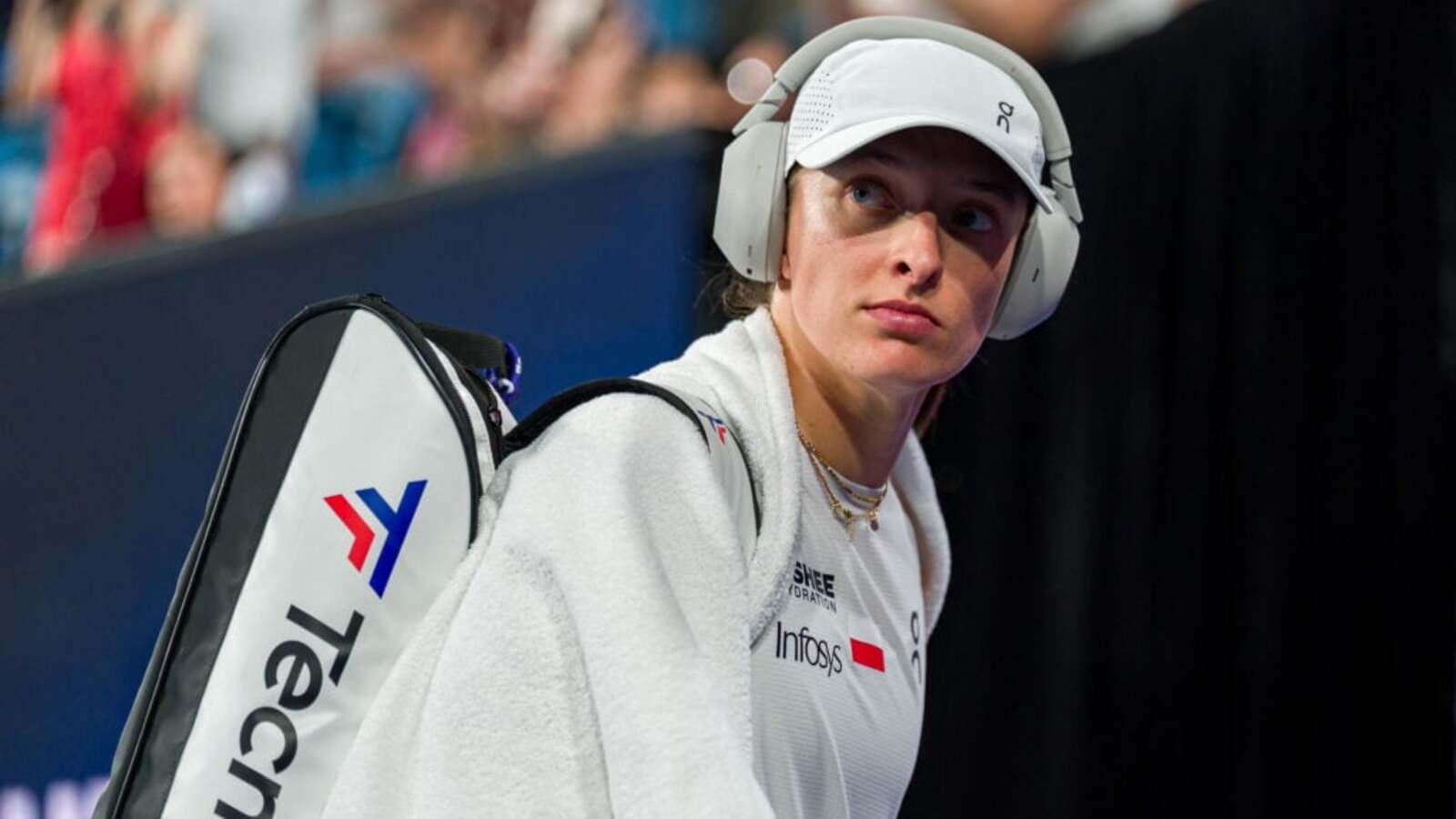 Emma Raducanu's Coach Discusses Iga Swiatek's Challenges Before Parting Ways with Wim Fissette