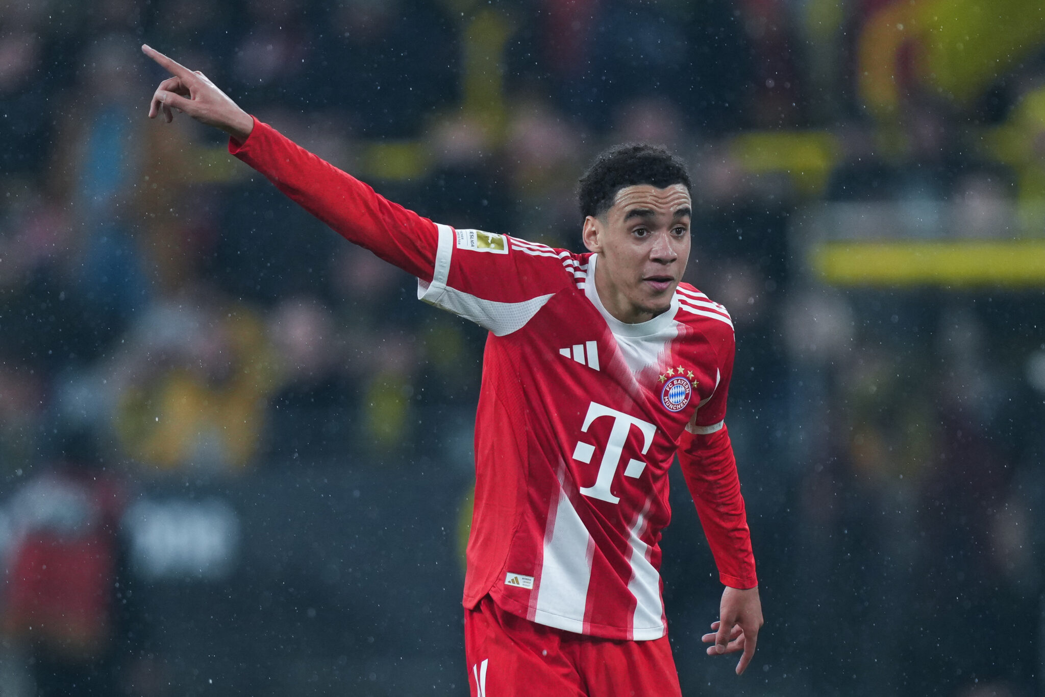 Bayern Munich vs. Monchengladbach: Match Preview and Team Updates