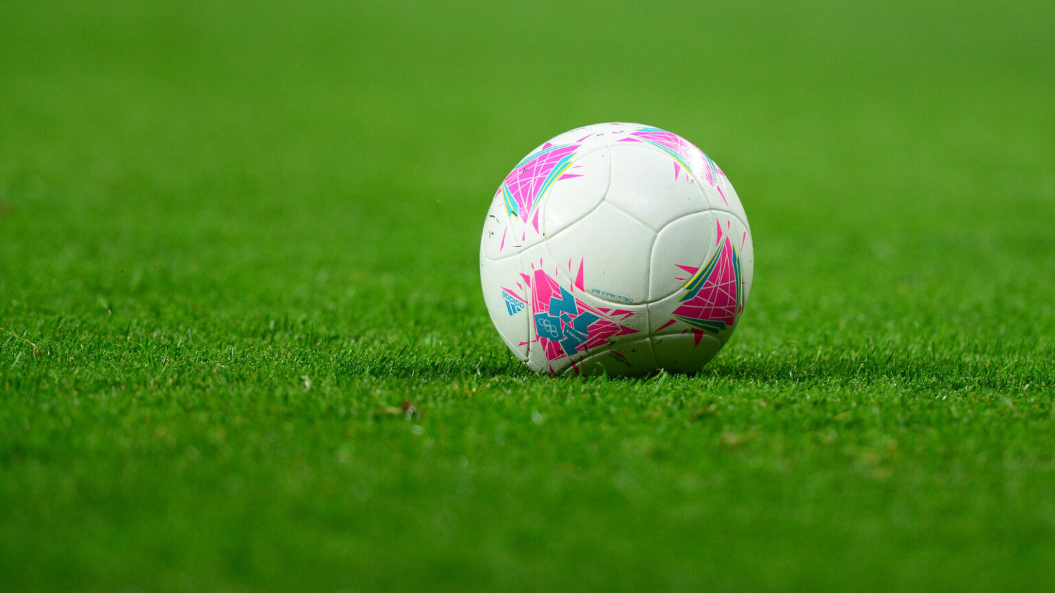 Former Manchester United Coach Addresses Kaizer Chiefs Job Speculations