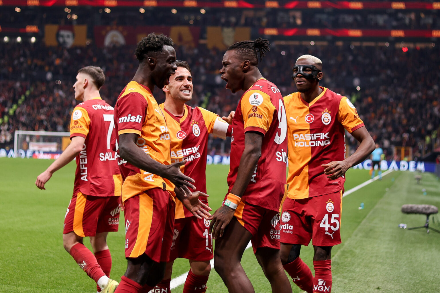 Galatasaray’s Projected Lineup and Team Updates Ahead of Liverpool Match
