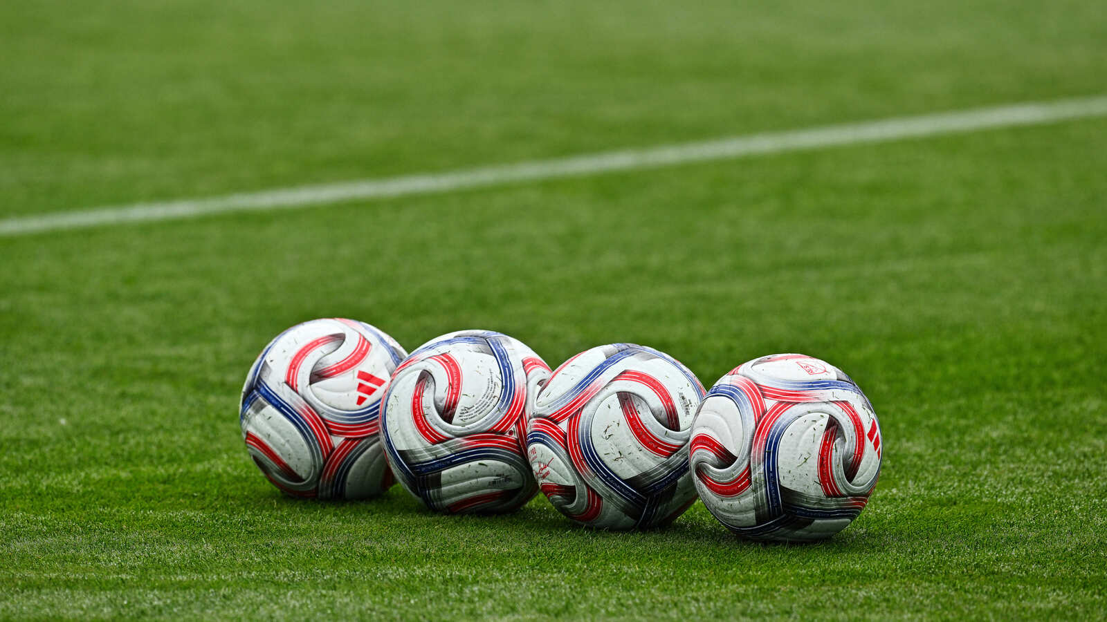 Matthijs de Ligt's Future Uncertain Due to Ongoing Injury Issues