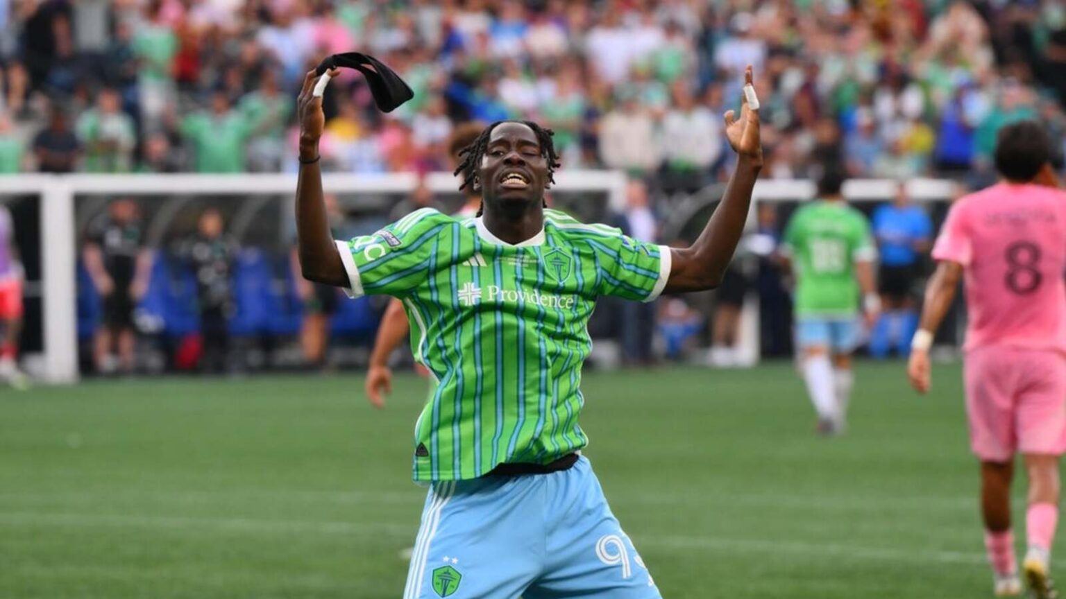 Rapids Sign Forward Georgi Minoungou from Sounders