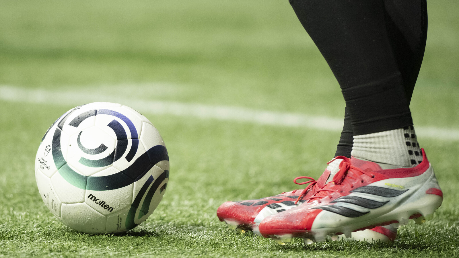 Real Madrid Lists Price for Midfielder Linked to Manchester United