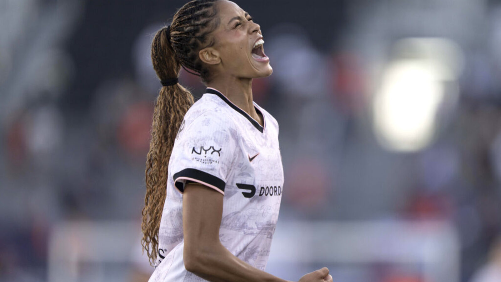 Sveindís Jónsdóttir Continues to Excel in Scoring for Angel City