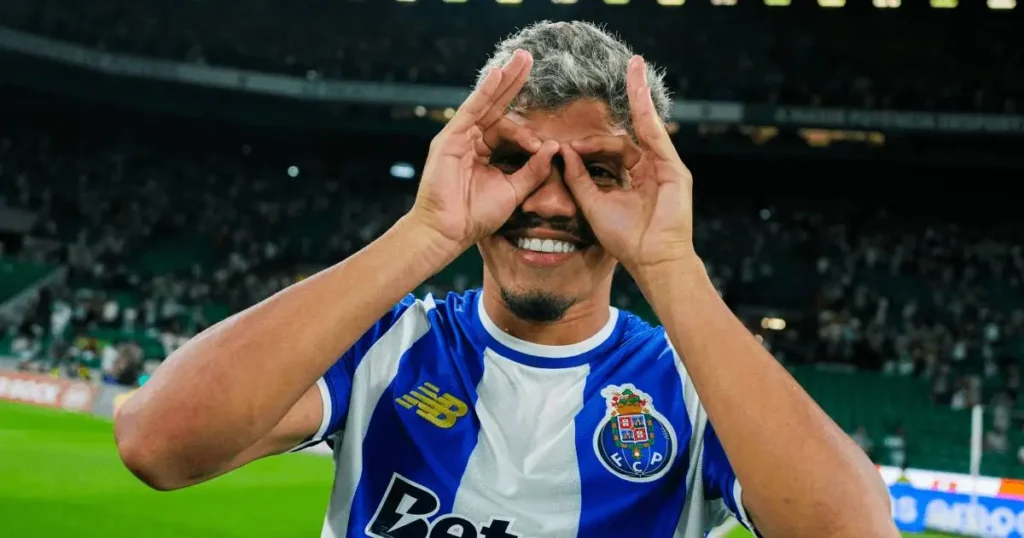 പോർട്ടോ താരങ്ങളായ വെയ്ഗയെയും ഗോമസിനെയും നിരീക്ഷിക്കാൻ ചെൽസി സ്കൗട്ടുമാരെ അയച്ചു പോർട്ടോ താരങ്ങളായ വെയ്ഗയെയും ഗോമസിനെയും നിരീക്ഷിക്കാൻ ചെൽസി സ്കൗട്ടുമാരെ അയച്ചു