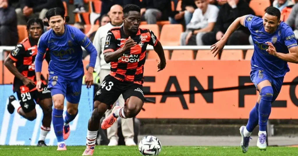 ലീഗ് 1 താരം ആഴ്സൻ കുവാസിക്ക് വേണ്ടി സെരി എ, ബുണ്ടസ്ലിഗ ക്ലബ്ബുകൾ രംഗത്ത് ലീഗ് 1 താരം ആഴ്സൻ കുവാസിക്ക് വേണ്ടി സെരി എ, ബുണ്ടസ്ലിഗ ക്ലബ്ബുകൾ രംഗത്ത്