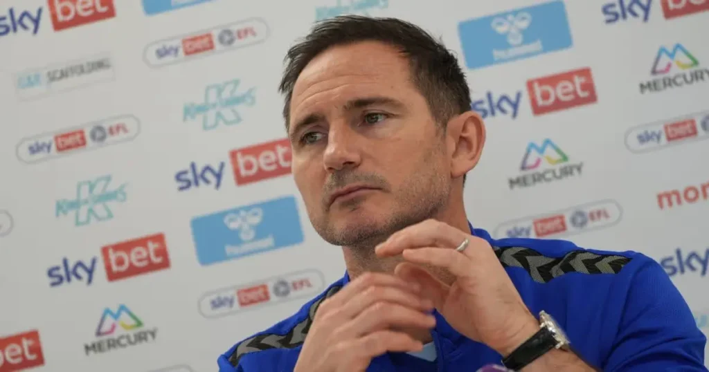 ഷെഫീൽഡ് വെനസ്ഡേയുമായുള്ള സമനില; ‘എല്ലാം നമ്മുടെ കയ്യിൽ’, പ്രതികരണവുമായി ലാംപാർഡ് ഷെഫീൽഡ് വെനസ്ഡേയുമായുള്ള സമനില; ‘എല്ലാം നമ്മുടെ കയ്യിൽ’, പ്രതികരണവുമായി ലാംപാർഡ്