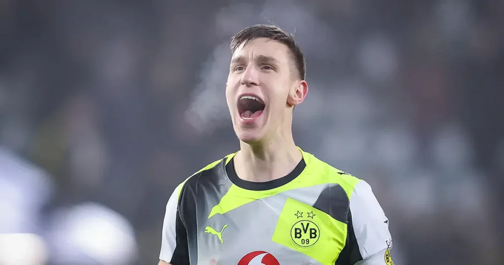 ഷ്ലോട്ടർബെക്ക് ക്ലബ്ബിൽ തുടരും; റിലീസ് ക്ലോസ് വാർത്തകൾ തള്ളി ബൊറൂസിയ ഡോർട്ട്മുണ്ട് ഷ്ലോട്ടർബെക്ക് ക്ലബ്ബിൽ തുടരും; റിലീസ് ക്ലോസ് വാർത്തകൾ തള്ളി ബൊറൂസിയ ഡോർട്ട്മുണ്ട്