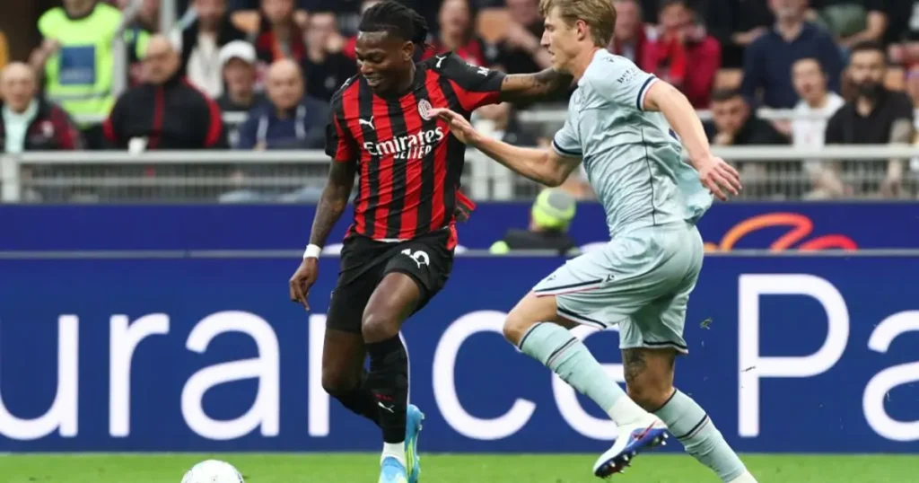 Serie A: राफेल लियाओ को बेचने के लिए तैयार मिलान, मैनचेस्टर यूनाइटेड, चेल्सी और बार्सिलोना की नजर Serie A: राफेल लियाओ को बेचने के लिए तैयार मिलान, मैनचेस्टर यूनाइटेड, चेल्सी और बार्सिलोना की नजर