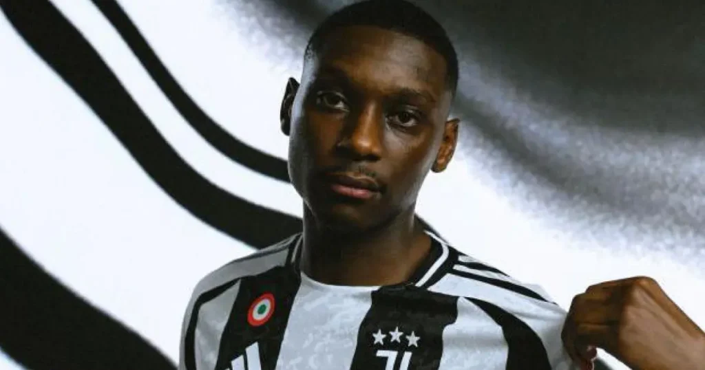 കൊളോ മുവാനിയെ സ്വന്തമാക്കാൻ യുവന്റസ്; വില കുറച്ച് പിഎസ്ജി