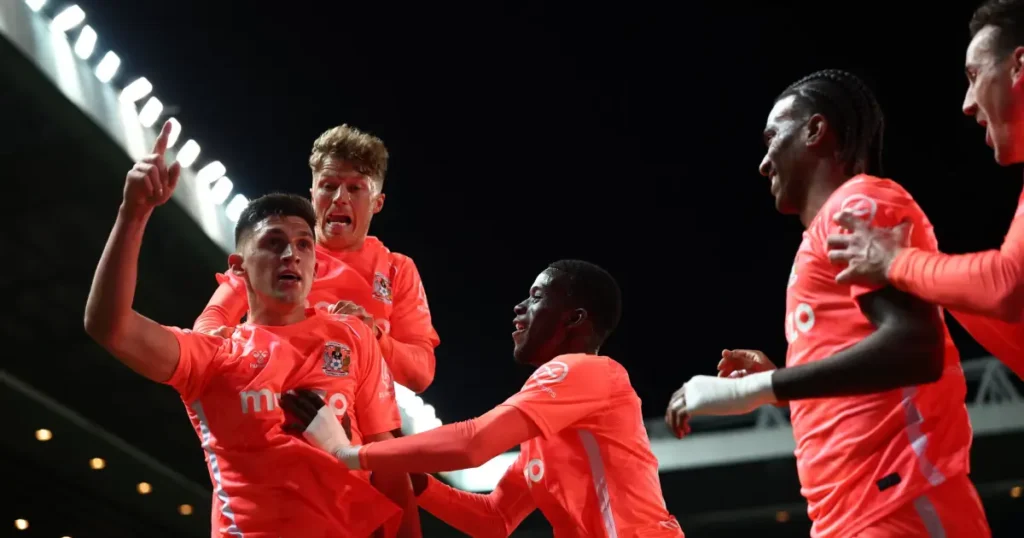 മൂന്ന് മത്സരം ബാക്കിനിൽക്കെ പ്രീമിയർ ലീഗിലേക്ക് പ്രൊമോഷൻ നേടി ഫ്രാങ്ക് ലാംപാർഡിന്റെ കോവൻട്രി സിറ്റി